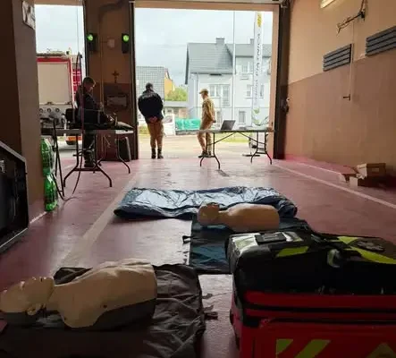 Akademia OLiOC w Piątnicy: mieszkańcy uczyli się reagować w sytuacjach kryzysowych
