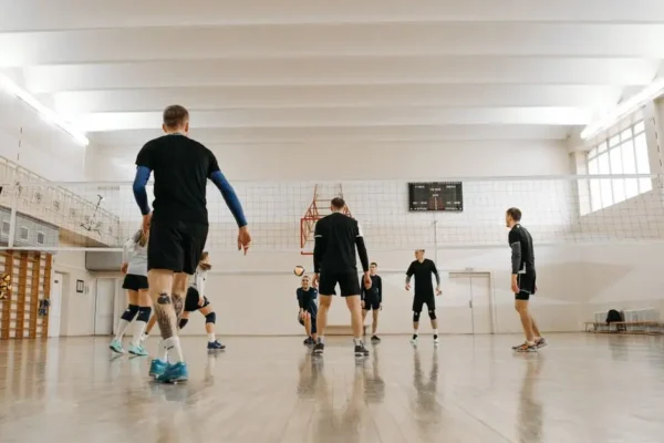 Międzynarodowy mecz siatkówki w Śniadowie: KS Huragan kontra Legends Volleyball Club