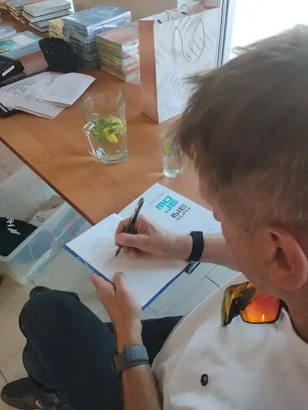 Marek Kamiński w Łomży – inspirujące spotkanie z podróżnikiem